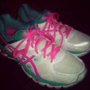 Asics Gel Kayano 21/Women's Sz 7 1/2-RUNNING SHOES